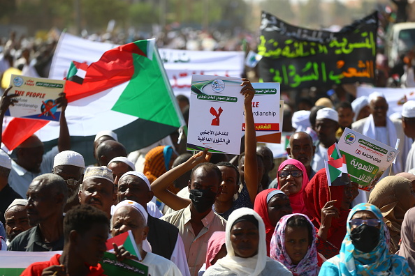 السودانيون يرفضون الانفراد بالسلطة والتدخلات الخارجية 